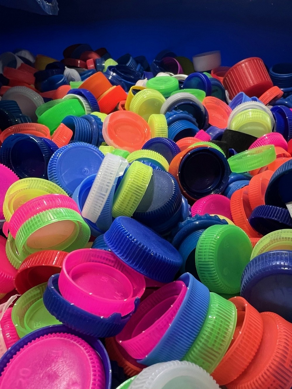 MOBIAK: Continuous Commitment to the Environment and Society through the “Love for Life” Action!